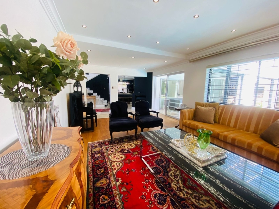 5 Bedroom Property for Sale in Sunset Beach Western Cape